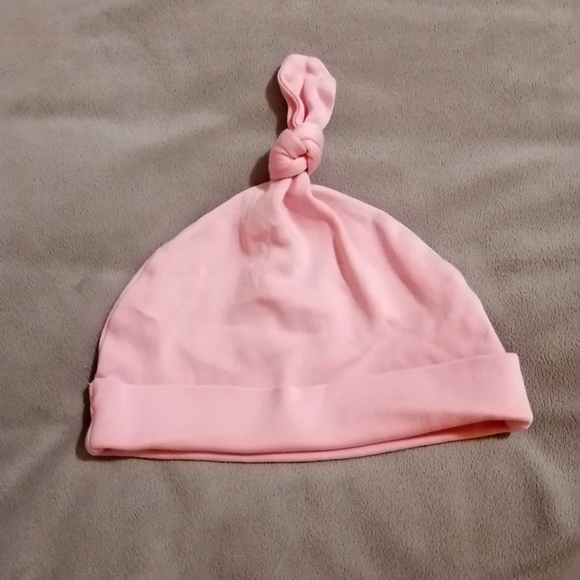 Other - ⏰⏰(10 for $20) Adorable Soft Knotted Baby hat